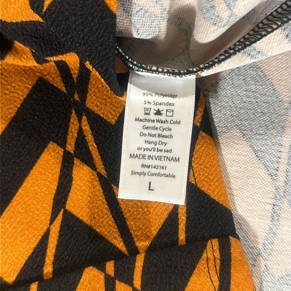 LuLaRoe Women’s Cassie Pencil Skirt/Size:L/Color:Burnt Orange/Black Zig Zag(NWT) - Picture 5 of 7